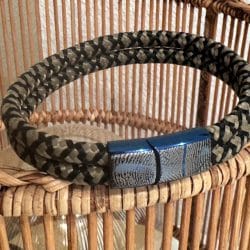 Dubbel gevlochten leren armband met hartjes en tekst gravure photo review