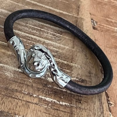 Atlantis - Damesarmband van 6mm rond Italiaans Valiano™ leer 4 Atlantis - Damesarmband van 6mm rond Italiaans Valiano™ leer - Afbeelding 4