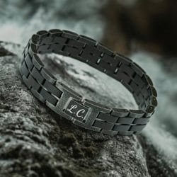 Black Forest Dark Edition Houten Armband eigen initialen gravure