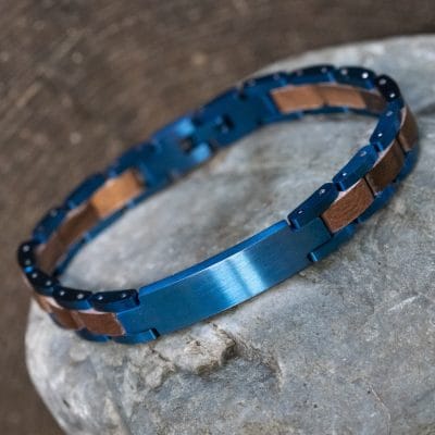 Imperium Blue – Blauw Houten Armband met Gravure - Afbeelding 3