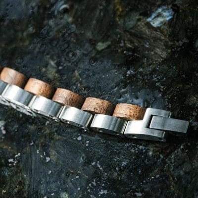 Smalle Walnoot & Roestvrij Staal Houten Armband 2 Smalle Walnoot & Roestvrij Staal Houten Armband - Afbeelding 2