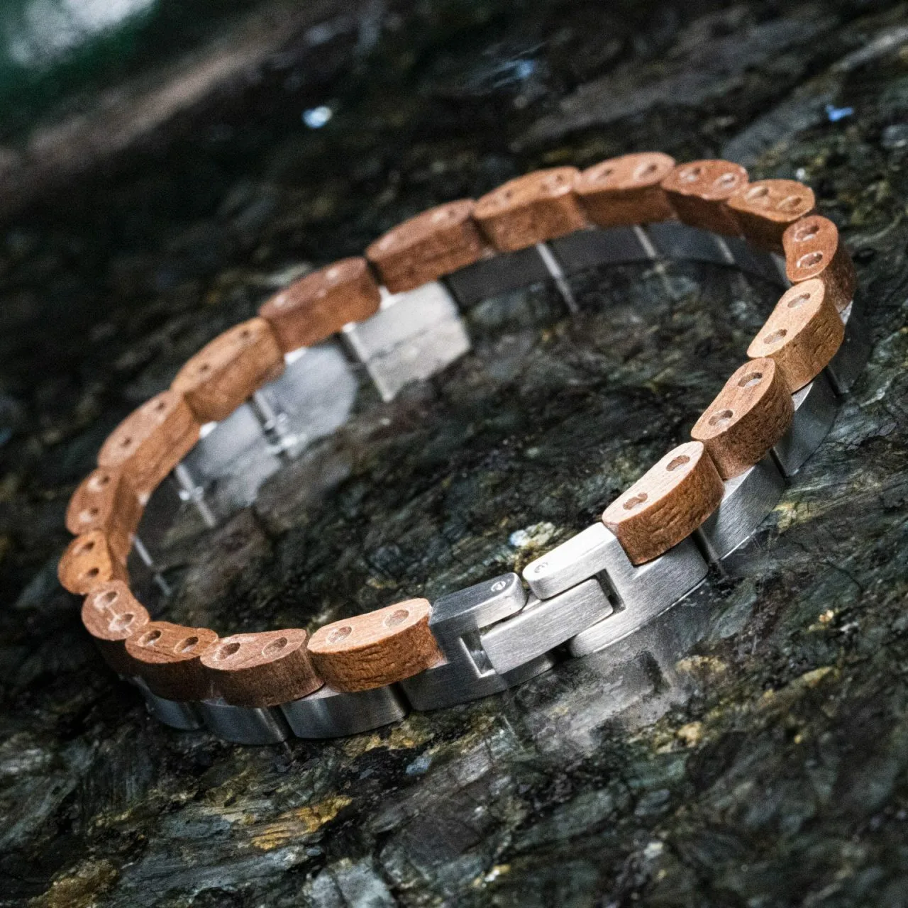 Coco dames Walnoot RVS Houten armband