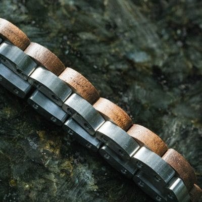 Smalle Walnoot & Roestvrij Staal Houten Armband 4 Smalle Walnoot & Roestvrij Staal Houten Armband - Afbeelding 4