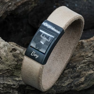 Eigen Foto op armband - Licht leren Armband met Fotogravure 2 Eigen Foto op armband - Licht leren Armband met Fotogravure - Afbeelding 2