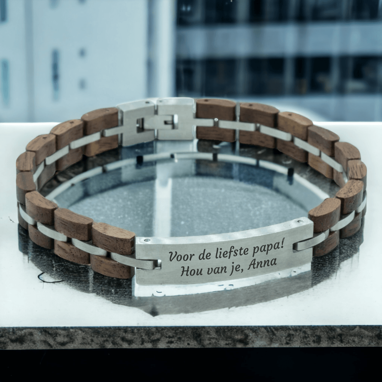 Ontwerp je eigen armband 6 Eigen tekst op Gegraveerde Houten Walnoot armband