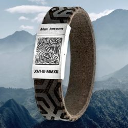Reviews van Armband.nl en Armband.be 10 Eigen vingerafdruk armband Legends edition 7 kleuren leer