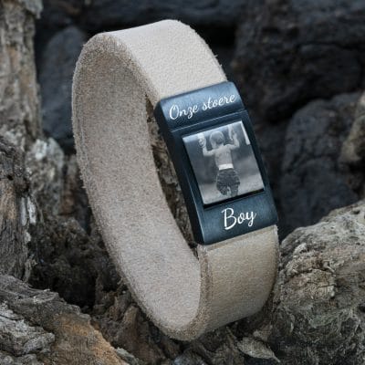 Fotoarmband met eigen Namen en Fotogravure - Beige leren Armband 5 Fotoarmband met eigen Namen en Fotogravure - Beige leren Armband - Afbeelding 5