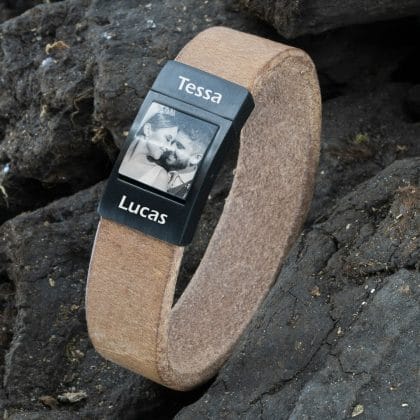 Fotoarmband met eigen Namen en Fotogravure - Beige leren Armband