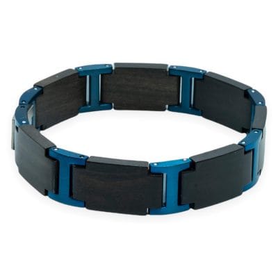 Titan Blue – Zwart Hout & Blauw RVS Armband met Gravure - Afbeelding 2