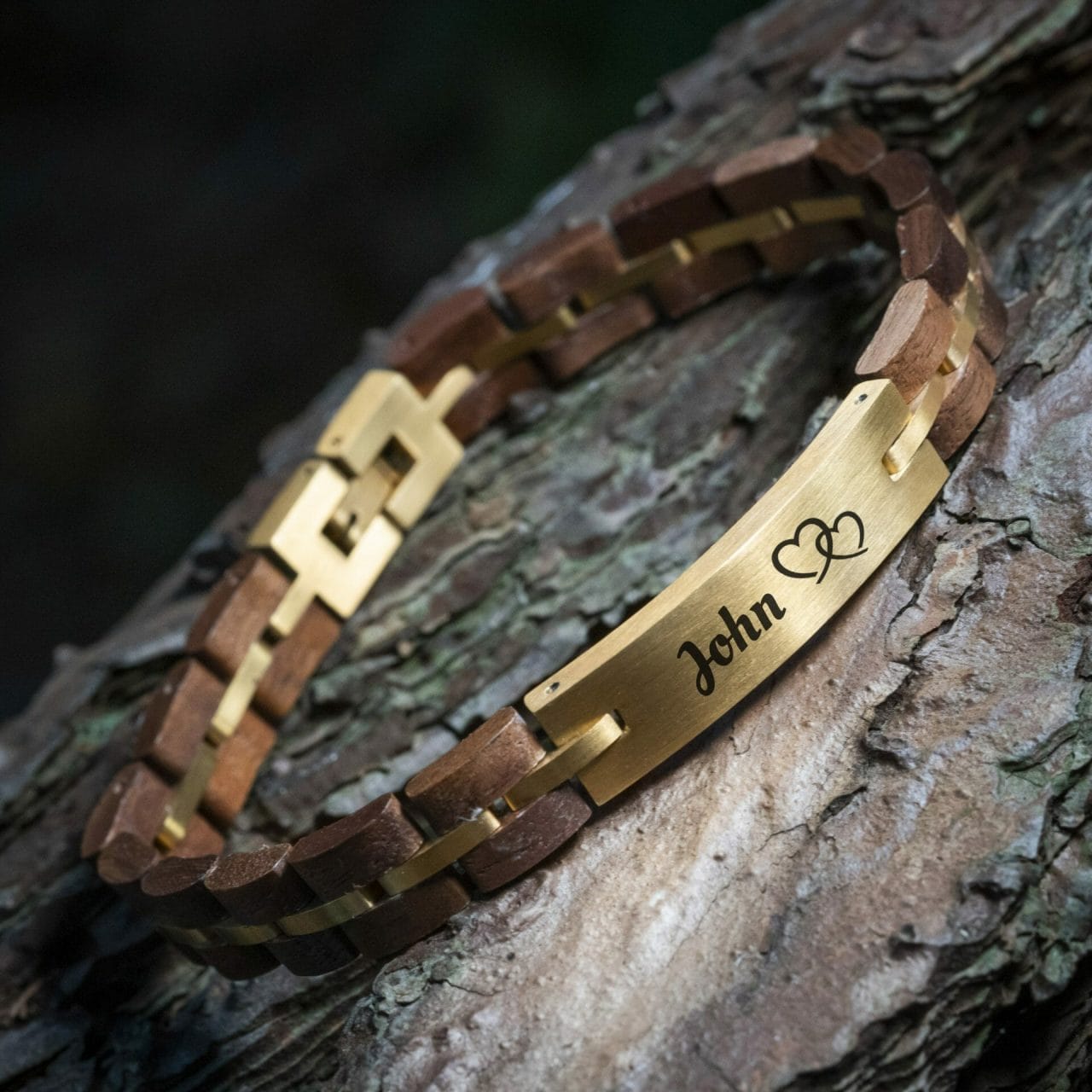 Naamgravure Walnoot goud Houten Armband