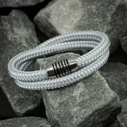 Navy™ Armband – Wit Koord