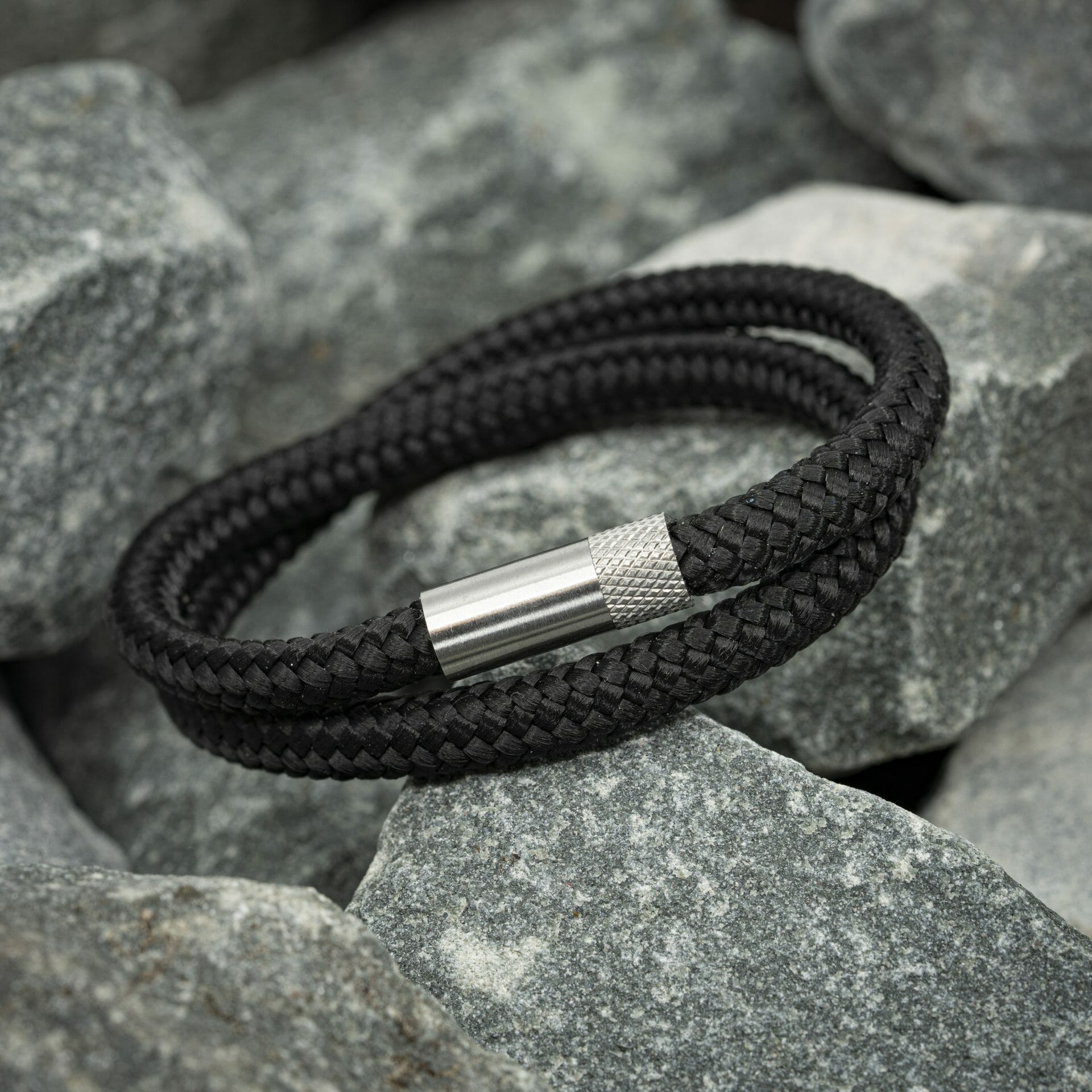Navy™ Armband – Zwart Touw 1 Navy™ Armband – Zwart Touw