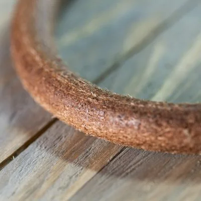 Robuuste Viking armband - rond licht bruin leren Armband 8mm - Afbeelding 3