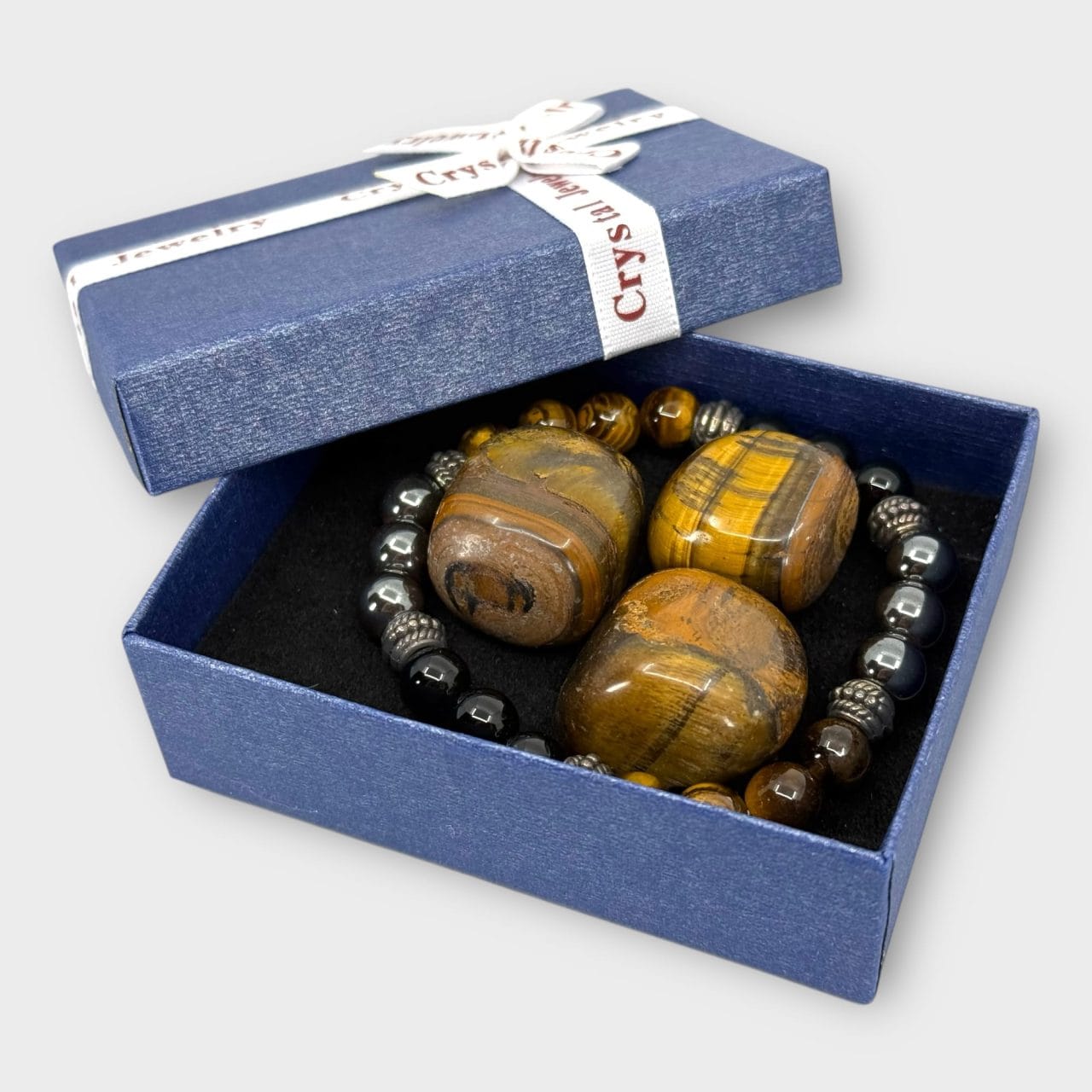 Couple Armbanden: Gravures die jullie Liefde Uniek Maken ❤️ 15 Tijgeroog, Zwart Obsidiaan & Hematiet Armband + 3 Edelstenen inclusief doosje.jpg