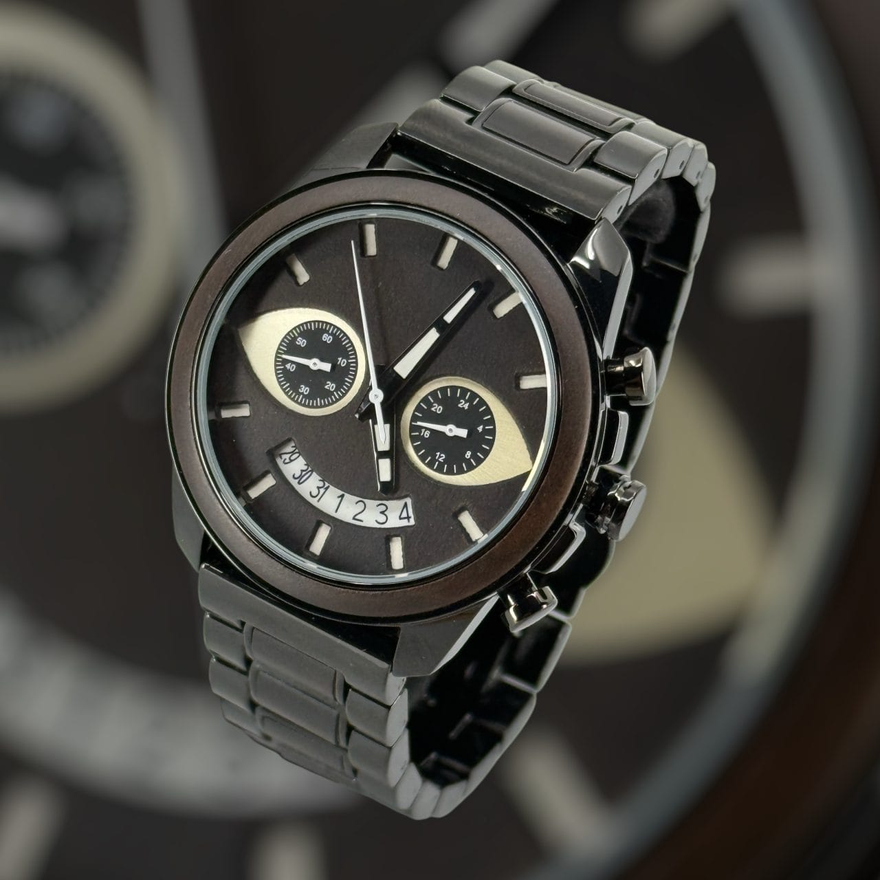 TimberWood Skully – Zwart Houten Chronograaf Horloge met Datum en Stopwatch.jpeg