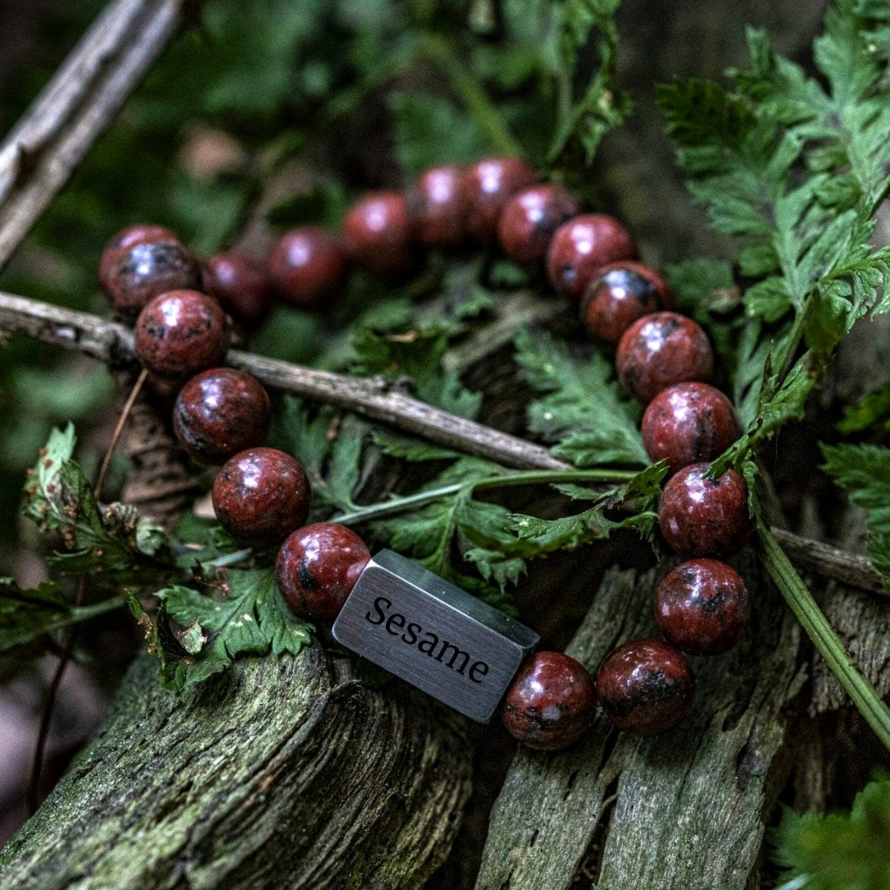 Verweerde Red Sesame Jasper Kralen Armband met eigen namen
