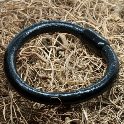 Viking Armband: Zwart leren ronde Finland editie
