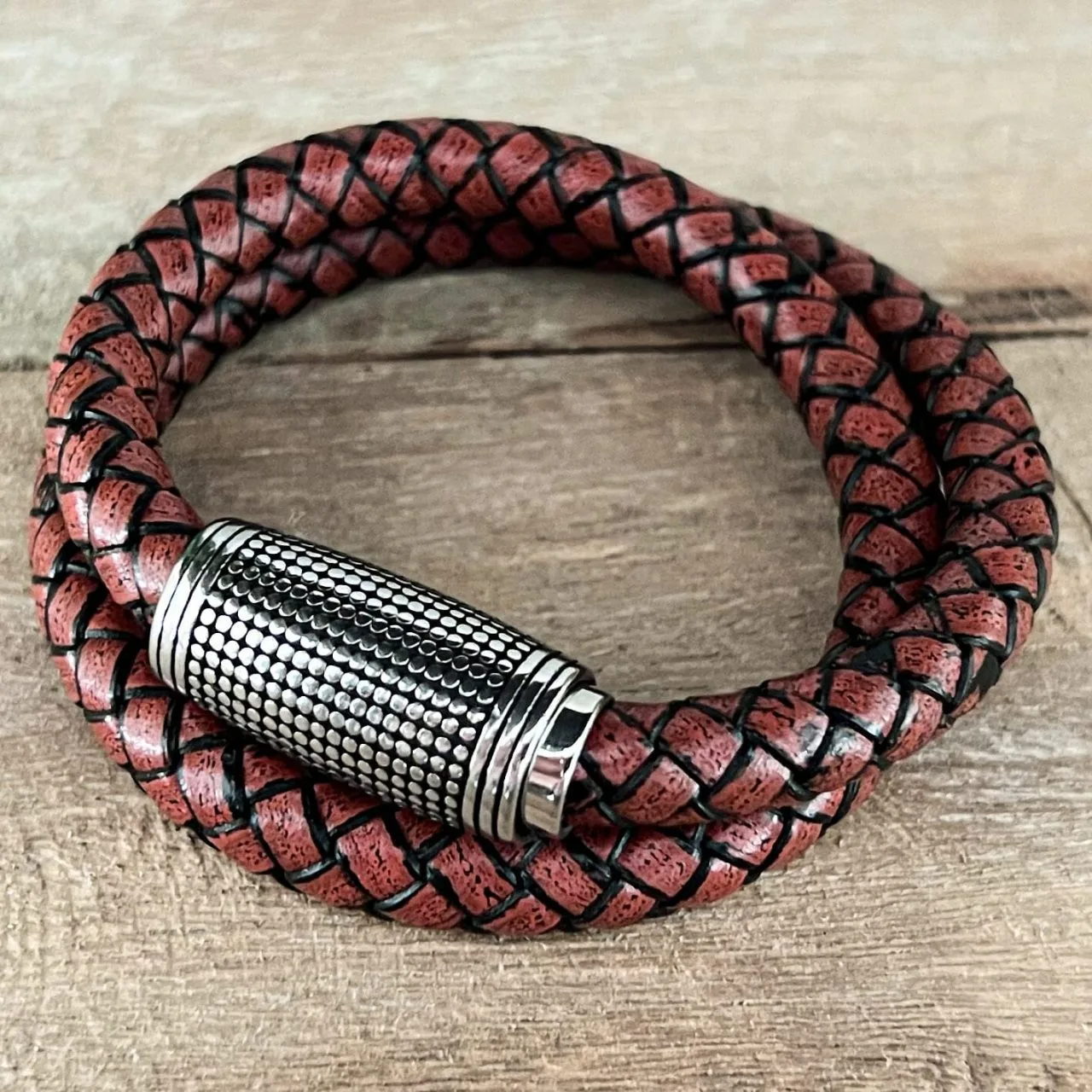 Dubbel gevlochten leren viking armband