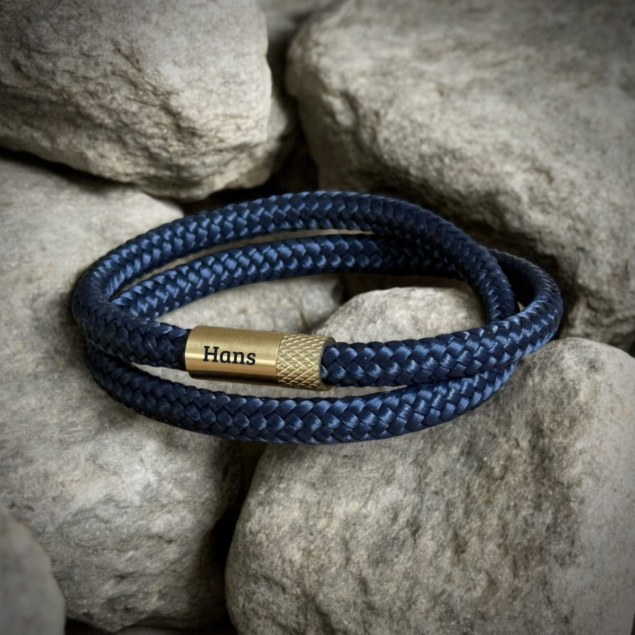 Heren Armbanden: De Ultieme Lijst Top 10 22 Gouden paracord armband met namen | Hans gegraveerd