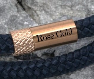 Rosé Gouden paracord armband schakel op marine blauw touw