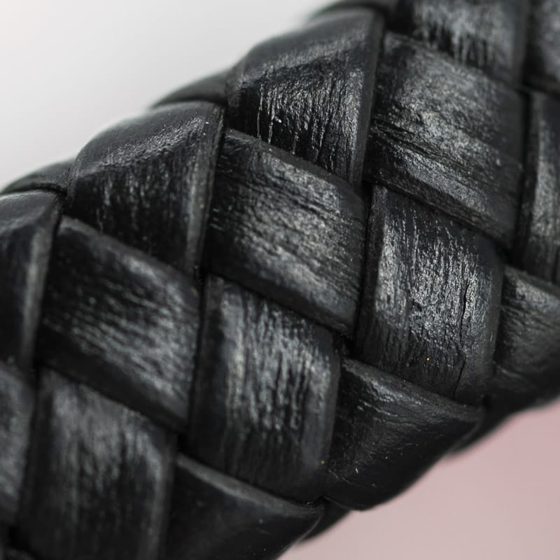 Zwart gevlochten leer voor armband te maken